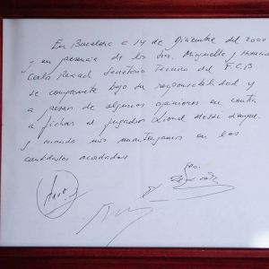 Контракт 13-летнего Лионеля Месси на салфетке продали за 88 миллионов рублей