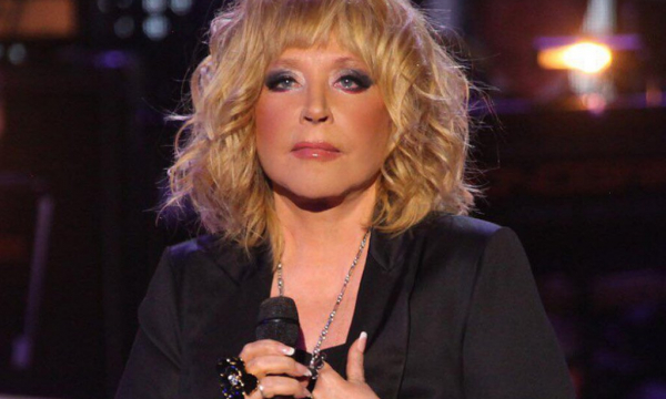 Жасмин поздравила Аллу Пугачеву, выложив ужасное фото с Примадонной